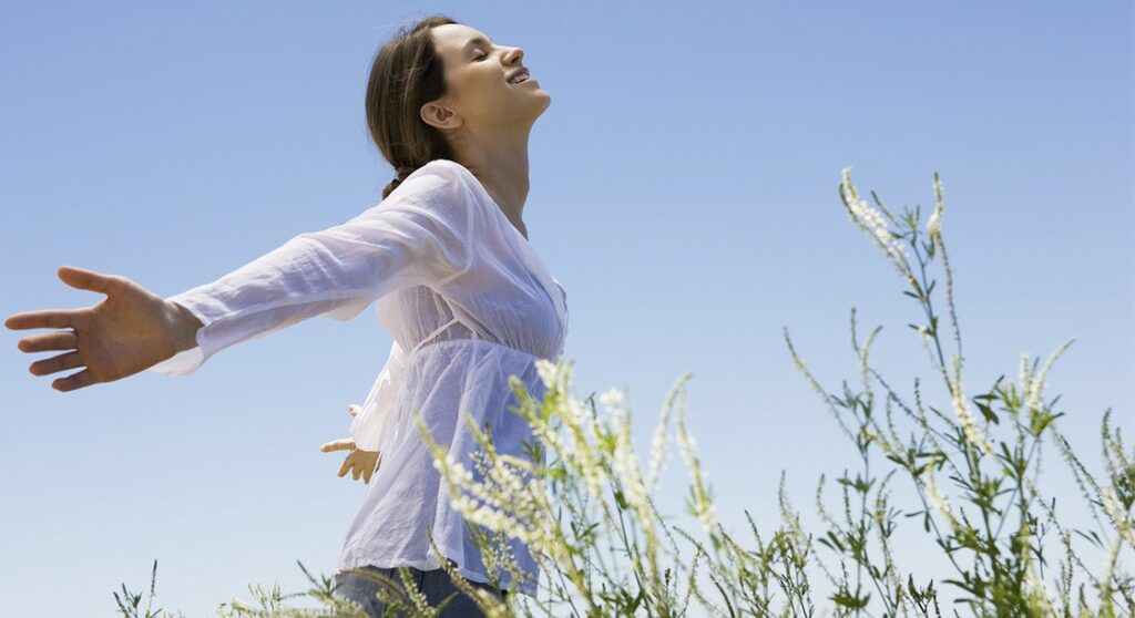 Femme dans la nature